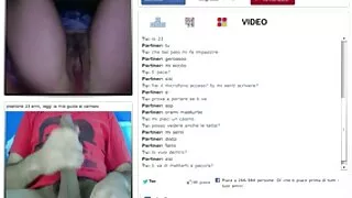 પથારીમાં સેક્સ બીપી વીડીયો પડેલી છોકરી અને આંગળીઓ વડે હોઠ હોઠ