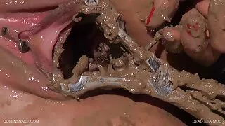 બસ્ટી માતાએ તેના પુત્રને ગુજરાતી બીપી સેક્સ બિકીનીમાં આકર્ષિત કર્યા અને પૂલ નજીક તેને આત્મસમર્પણ કર્યું