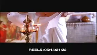 તેણીએ તેની પેન્ટી ઉતારી અને ચાહકને રુવાંટીવાળું ચૂત સેક્સ બીપી વીડીયો સાથે પરિચયની ઓફર કરી
