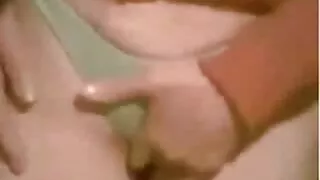 તોફાની બહેન લિલ રાડ રાડરે સેક્સ બીપી ગુજરાતી વીડીયો તેના ભાઈને પથારીમાં જવા માટે ખાતરી આપી