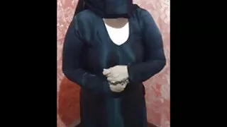 સોનેરી બાઇક બંધ મળી અને દુકાન ટ્રક પાછળ એક માણસ સમક્ષ આત્મસમર્પણ કર્યું ગુજરાતી સેક્સ બીપી વીડીયો