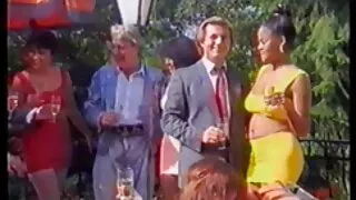 ઇબોની ગર્લ ગ્રુપ બ્લોજોબ કરે છે અને ઘણી બીપી સેક્સી બીપી કમ મેળવે છે